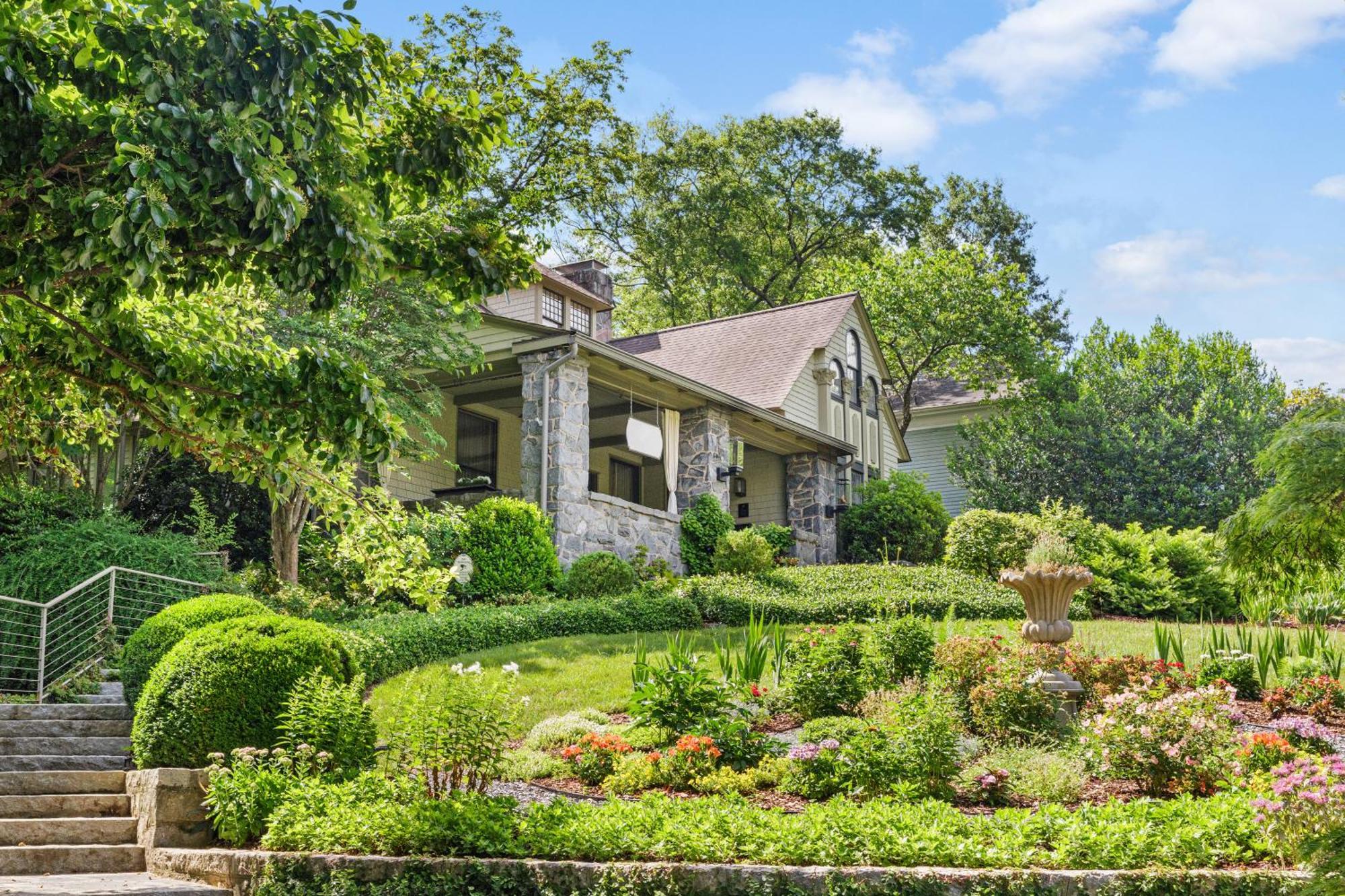 Stonehurst Place Bed & Breakfast Atlanta Exterior photo